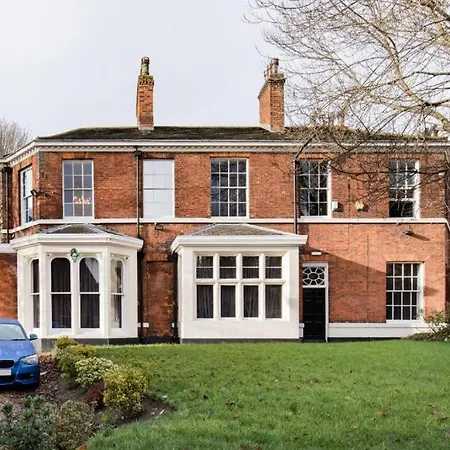 The Waterhouse At Claremont * Leeds (West Yorkshire)