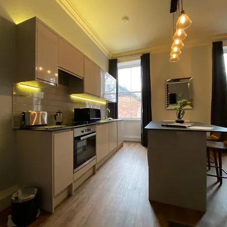The Waterhouse At Claremont Appartement *