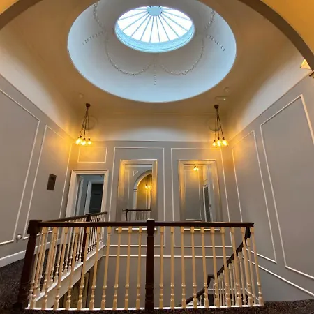 The Waterhouse At Claremont * Leeds (West Yorkshire)