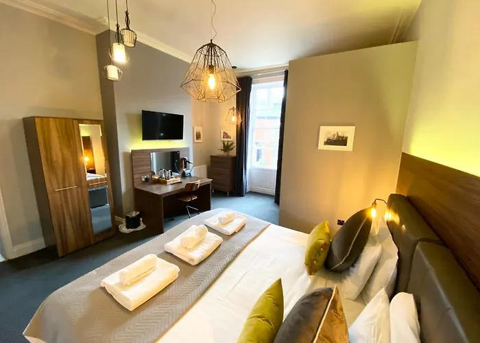 The Waterhouse At Claremont *