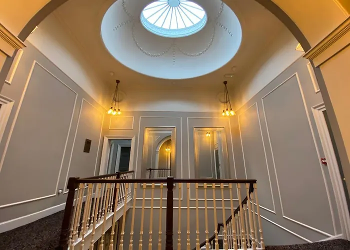 The Waterhouse At Claremont * Leeds (West Yorkshire)